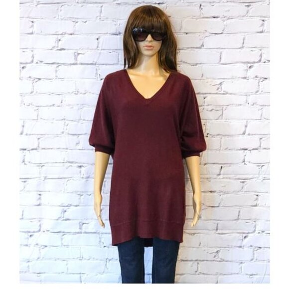 NEW YORK & COMPANY, Burgundy pullover v-neck tunic sweater - Picture 4 of 9